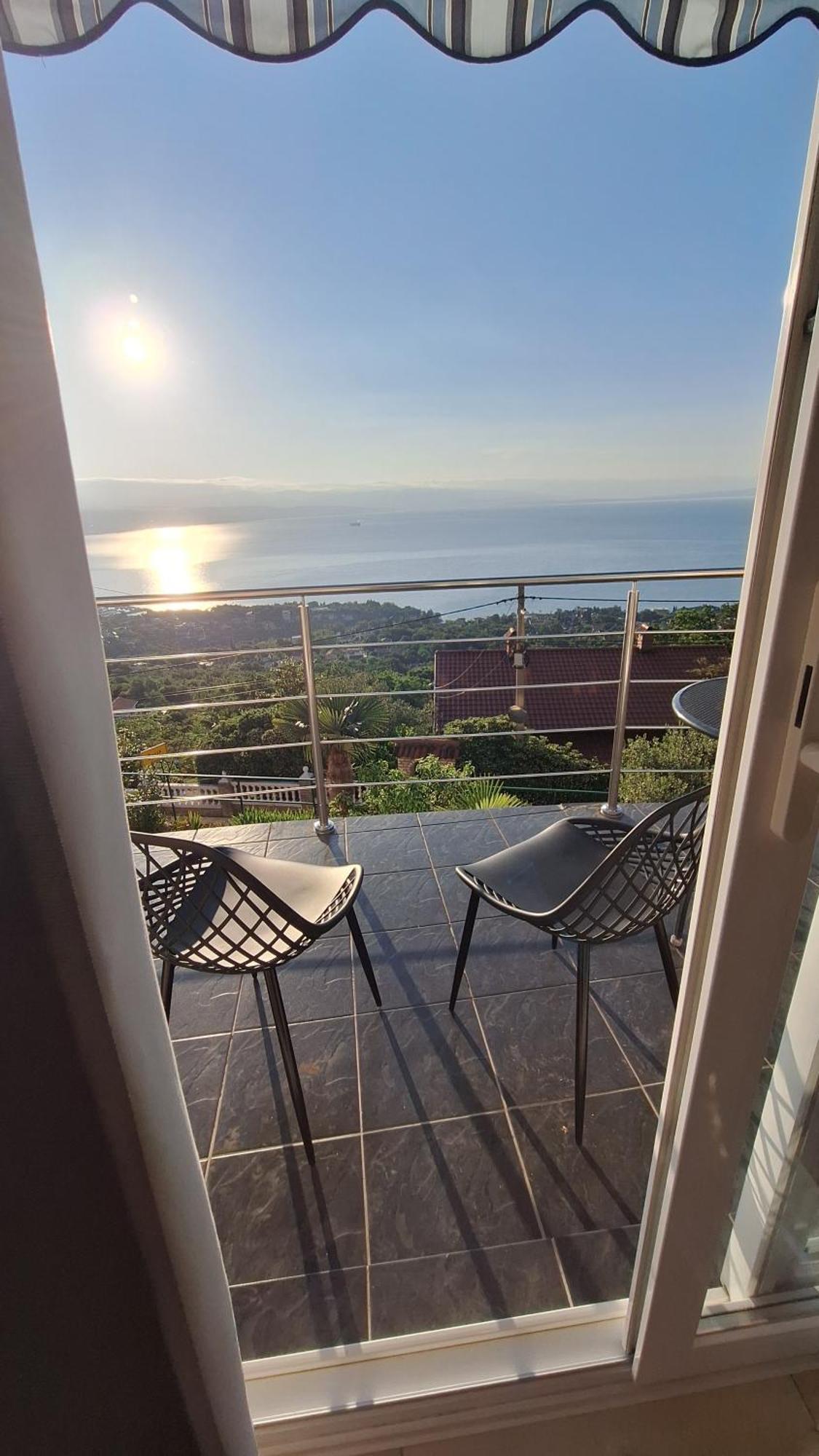 Ferienwohnung Mit 180° Meerblick Dobreć Buitenkant foto